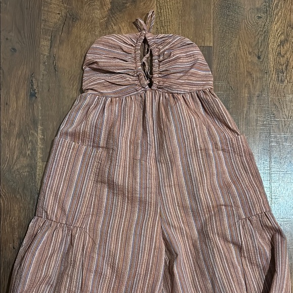 Striped Halter Jumpsuit - Picture 2 of 8